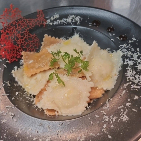 Notre restaurant - Lou Brigandas - Saint-Dionisy - restaurant sympa LANGLADE